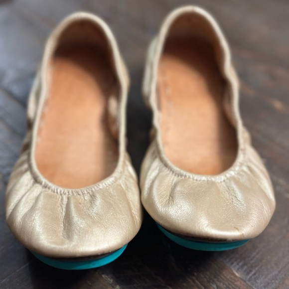 Super minimal flaws. - Picture 2 of 3